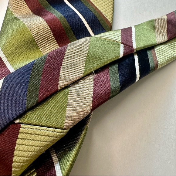 Untipped Ike Behar New York Wide Green Striped Silk Tie - Picture 3 of 7